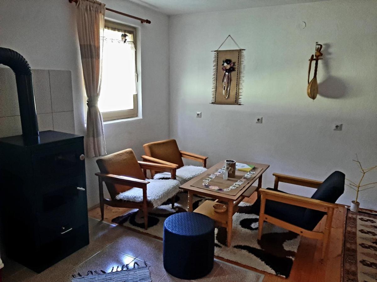 Kosta's Romantic House Апартаменти *